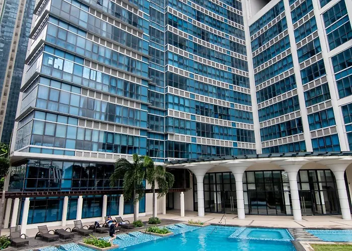 Luxury 120sqm Uptown Bgc With Spectacular Balcony View * Manila
