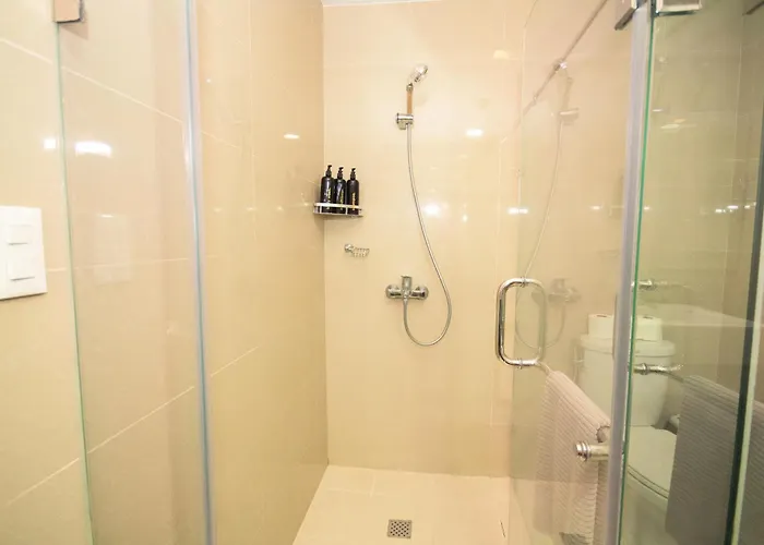 Apartment Luxury 120sqm Uptown Bgc With Spectacular Balcony View